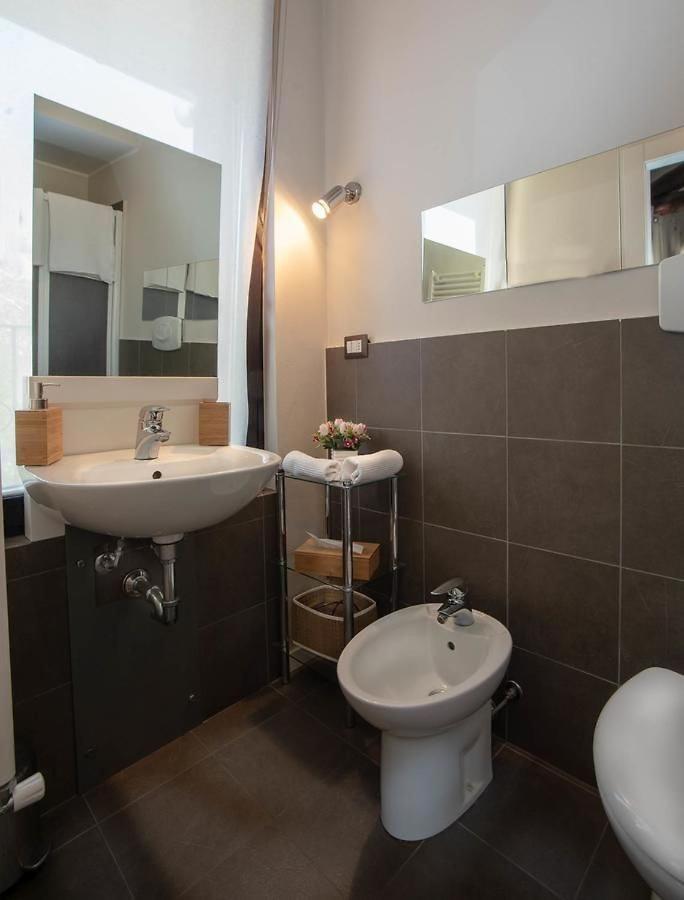 Monza Living La Casa Dell'Architetto Panzió Kültér fotó